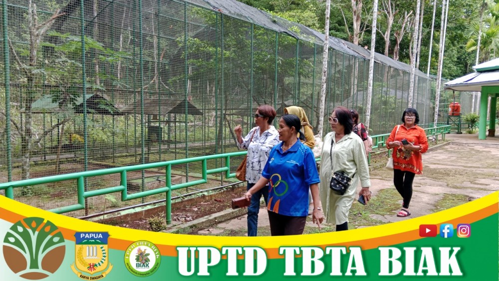 Pengunjung Wisata Awal Mei - (Tamu dari Manado)